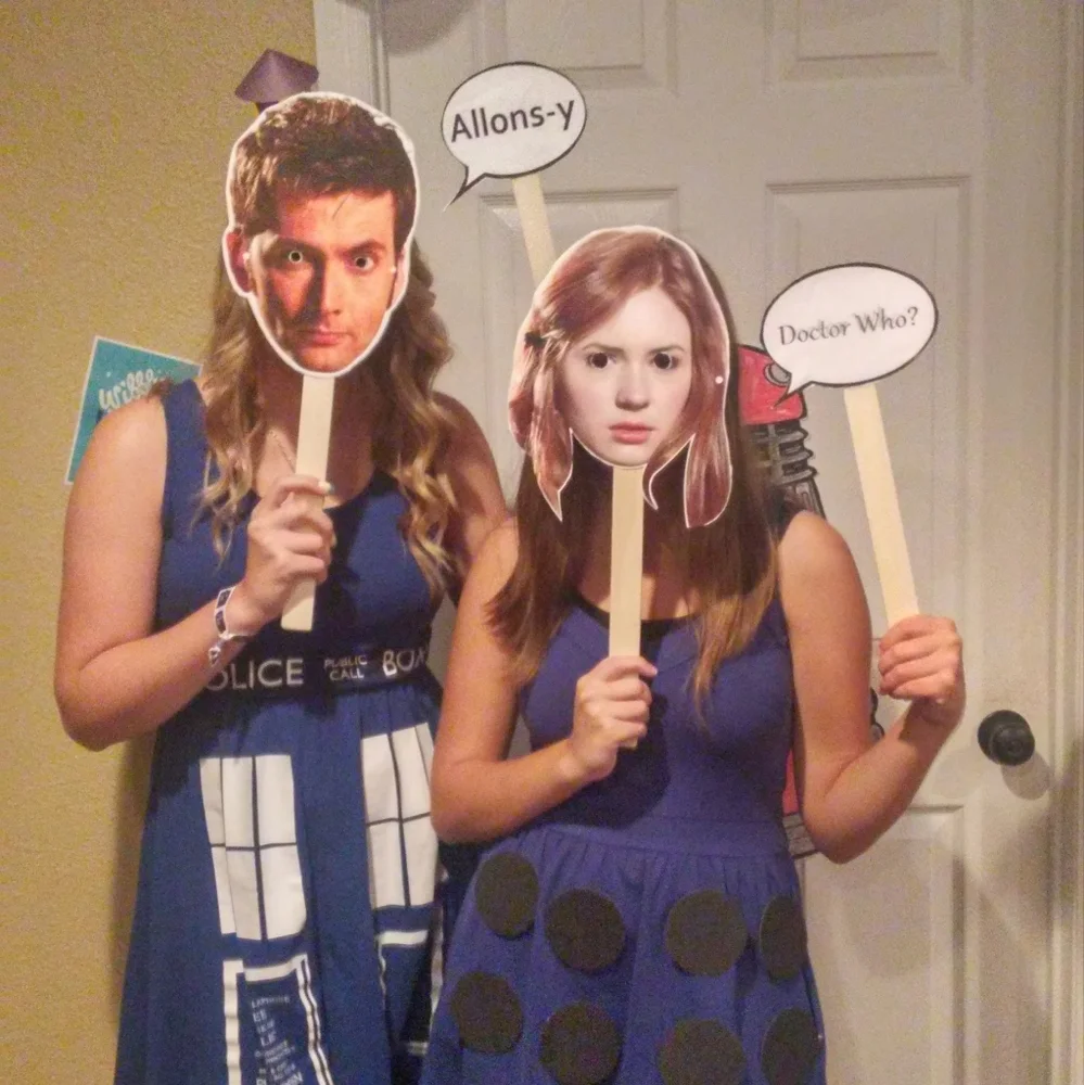 4/$15 🌻 Set of 13 Doctor Who Party Photo Pros